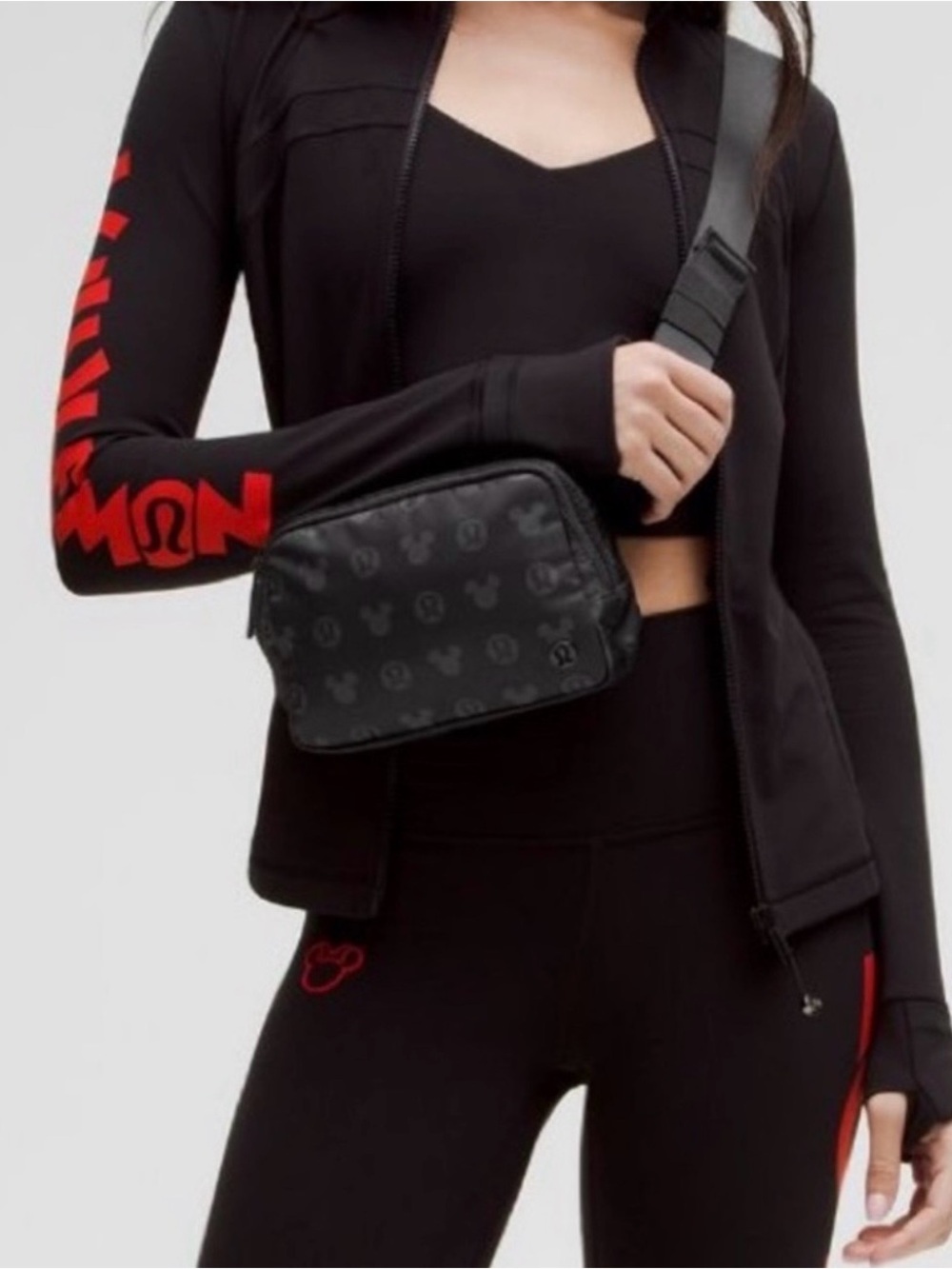 LULULEMON X DISNEY Everywhere Crossbody Fanny athletica Black Logo Pouch